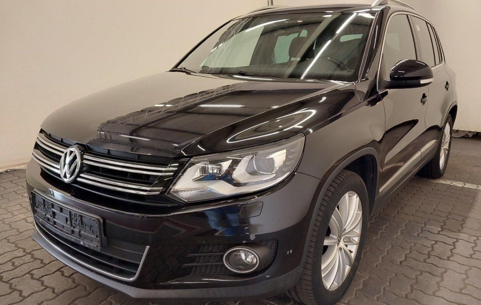 Volkswagen Tiguan 2.0TDI BMT 4Motion DSG "Sport & Style"