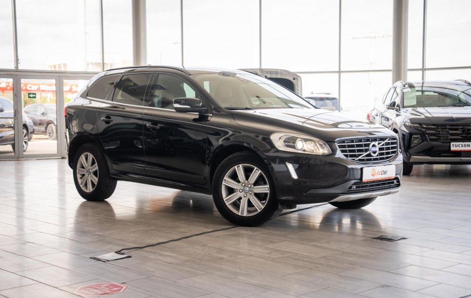 Volvo XC 60 2.4 D4 4x4 Automat "Momentum"