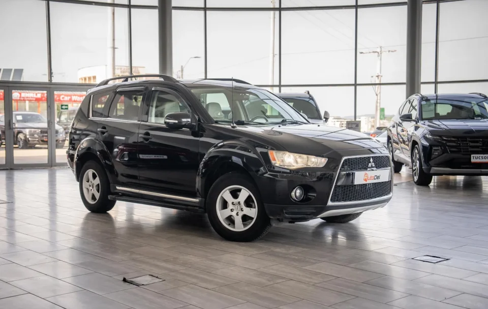 Mitsubishi Outlander 2.2DI-D 4x4 7-Locuri