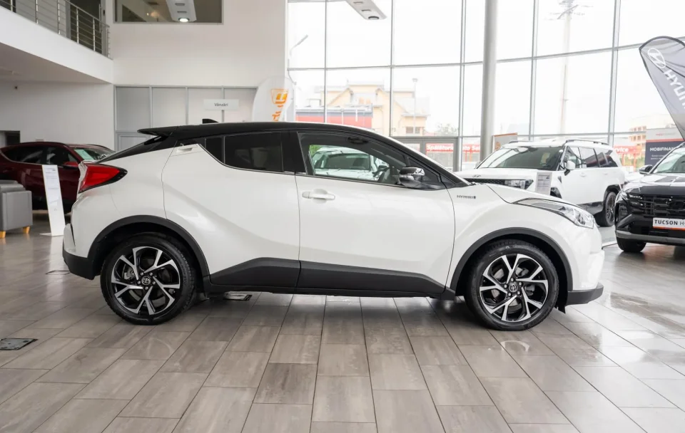 Toyota C-HR 1.8 Hybrid e-CVT