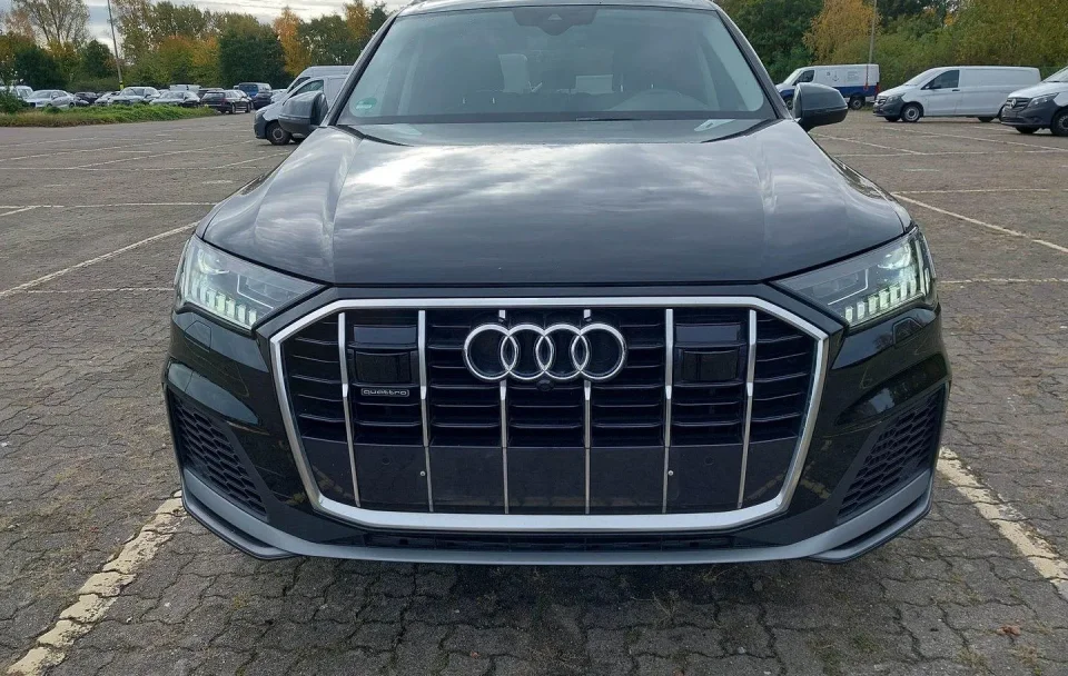 Audi Q7 55TFSIe Quattro tiptronic "S-Line"