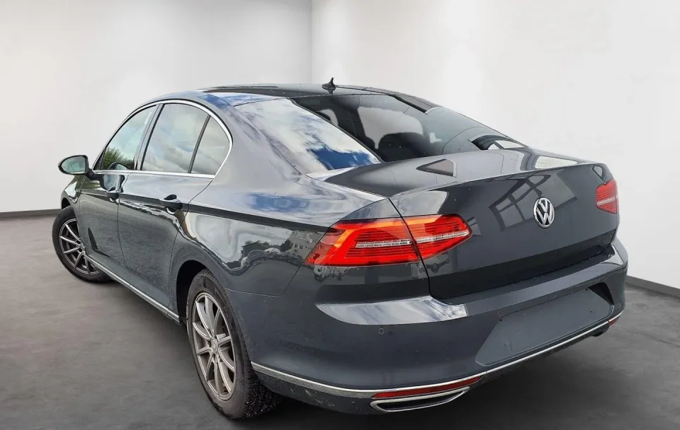 Volkswagen Passat 2.0Bi-TDI BMT 4Motion DSG "Highline"