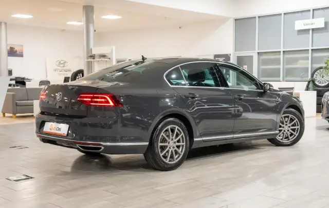 Volkswagen Passat 2.0Bi-TDI BMT 4Motion DSG "Highline"