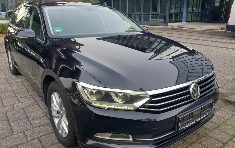 Volkswagen Passat 2.0TDI Variant BMT DSG "Comfortline"