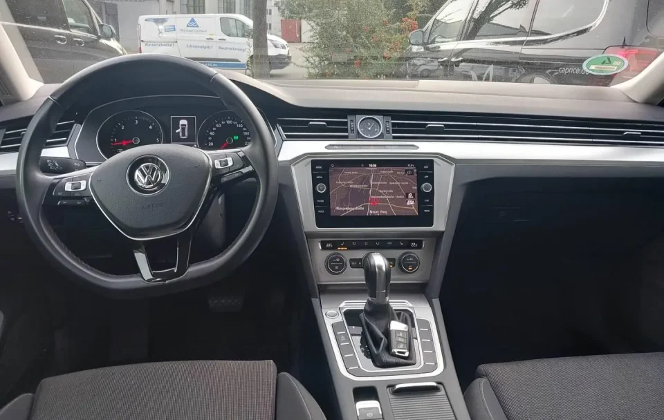 Volkswagen Passat 2.0TDI Variant BMT DSG "Comfortline"