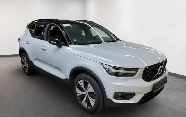 Volvo XC 40 T4 Recharge DKG "R-Design Expression" - 2021