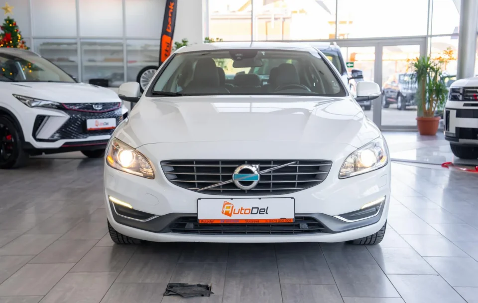 Volvo S60 2.0 D3 Automat "Summum"