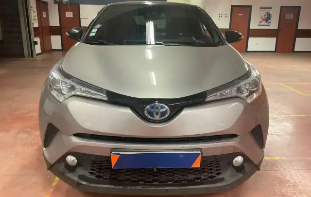 Toyota C-HR 1.8 Hybrid C-ULT