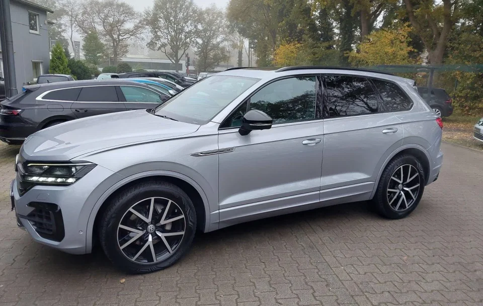 Volkswagen Touareg 3.0TDI 4Motion Tiptronic "R-Line"