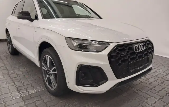 Audi Q5 50TFSIe 2.0 Plug-in Quattro "S-Line" - 2021