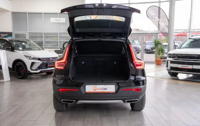 Volvo XC 40 2.0 D4 AWD Geartronic "Inscription"