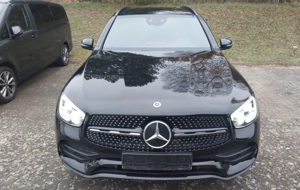 Mercedes-Benz GLC "AMG Line" 300 de 4Matic Automat