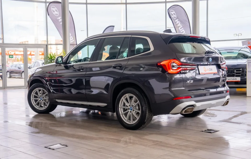 BMW X3 xDrive 30e / 2.0 Plug-in Hybrid - Facelift