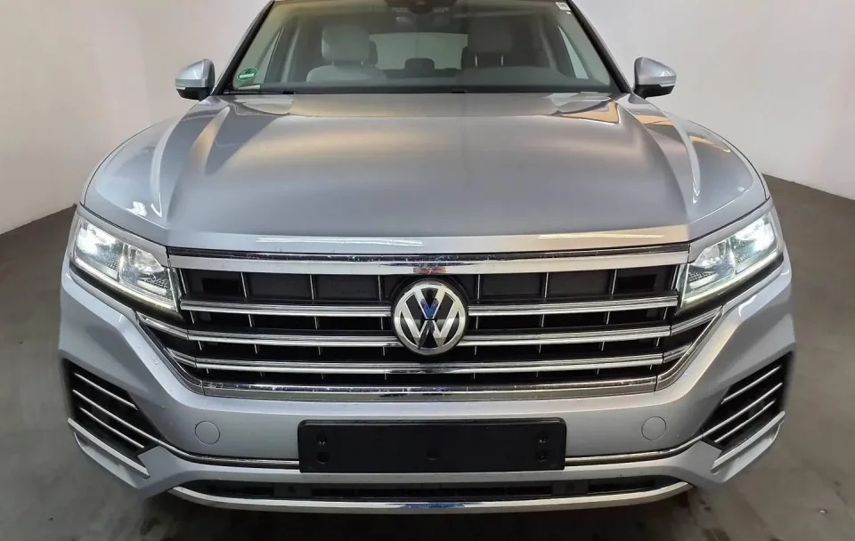 Volkswagen Touareg 3.0TDI 4Motion Tiptronic "Elegance"