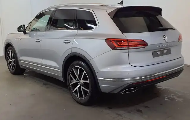 Volkswagen Touareg 3.0TDI 4Motion Tiptronic "Elegance"