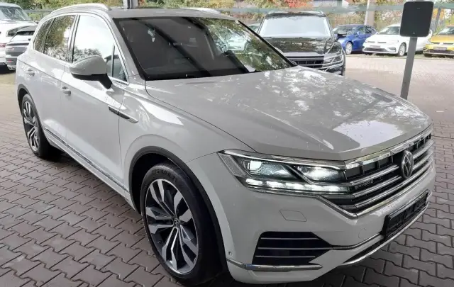 Volkswagen Touareg 3.0TSI eHybrid 4Motion "Elegance" - 2021