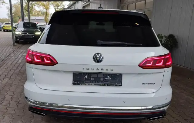 Volkswagen Touareg 3.0TSI eHybrid 4Motion "Elegance"