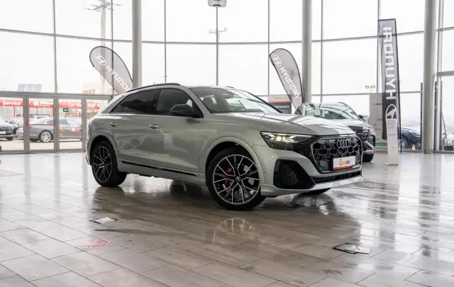 Audi Q8 50TDI 3.0 Quattro "S-Line" - Autoturism Nou! -