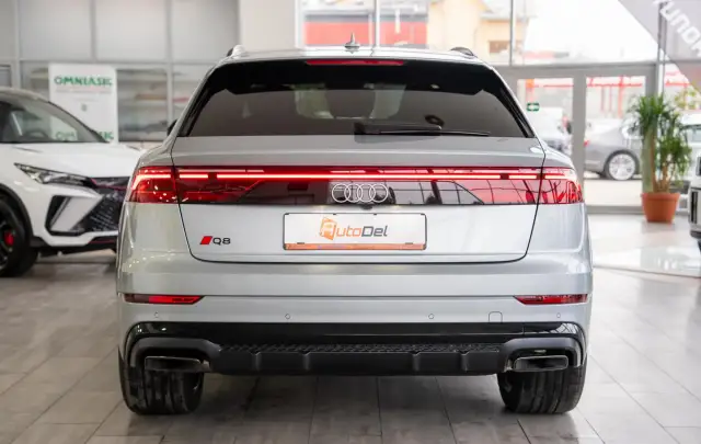 Audi Q8 50TDI 3.0 Quattro "S-Line" - Autoturism Nou! -