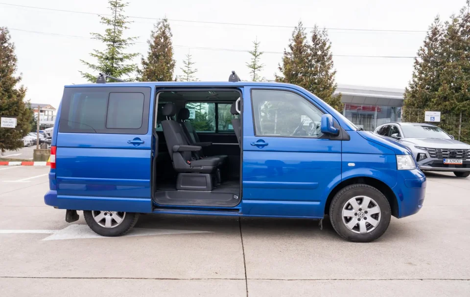 Volkswagen Multivan T5 2.5TDI - 7 Locuri -