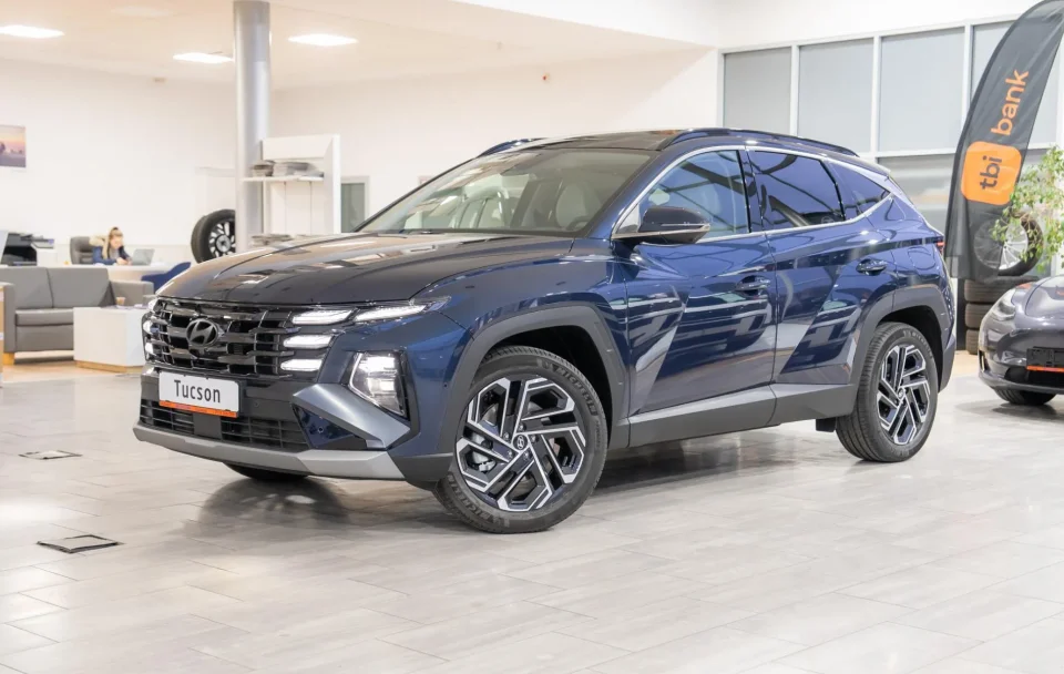 Hyundai Tucson 1.6T-GDI Hybrid 4WD 6AT "Luxury" - Autoturism Nou -