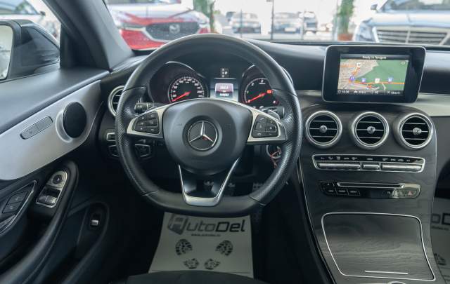 Mercedes-Benz C-Class coupe