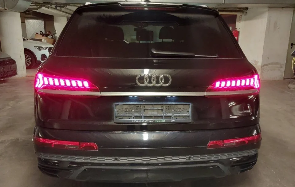 Audi Q7 55TFSIe 3.0 V6 "S-Line"