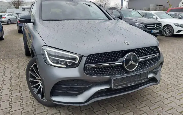 Mercedes-Benz GLC Coupe 300de 2.0 Plug-in Hybrid 4Matic "AMG Line" - 2021