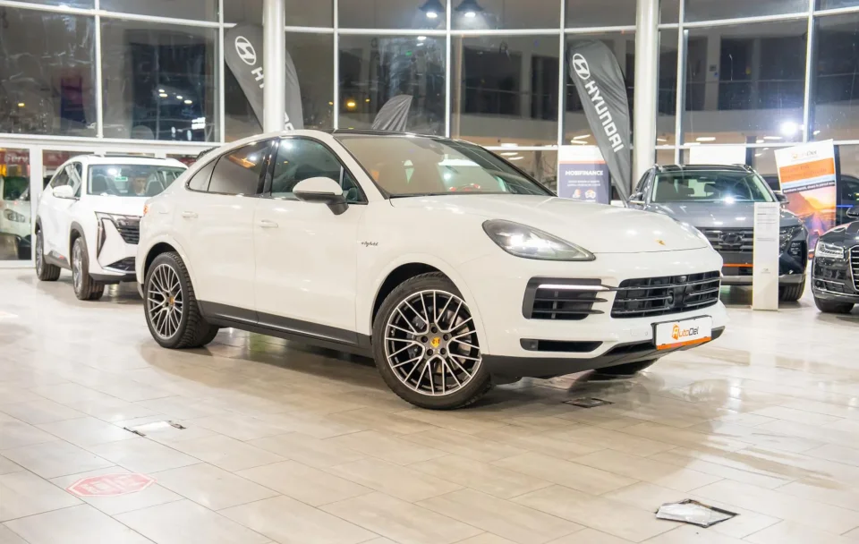 Porsche Cayenne Coupe 3.0 eHybrid V6