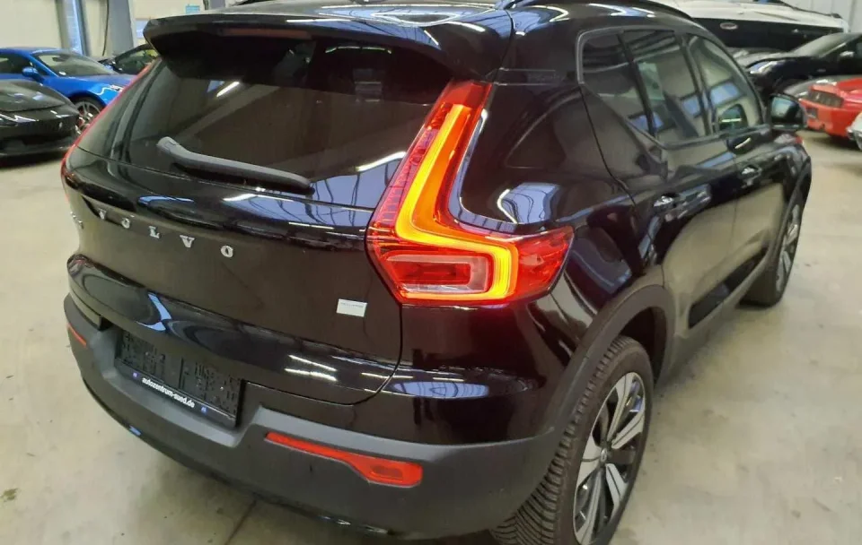 Volvo XC 40 Core Recharge Pure Electric 2WD