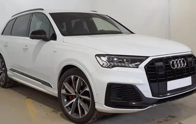 Audi Q7 60 TFSI e Quattro Tiptronic "S-Line" - 2021