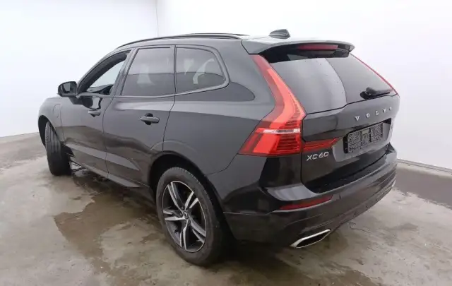 Volvo XC 60 2.0 T8 Plug-in hybrid AWD R-Design