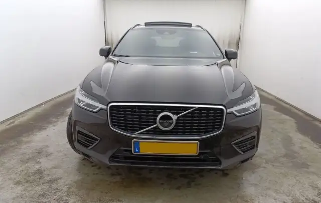 Volvo XC 60 2.0 T8 Plug-in hybrid AWD R-Design