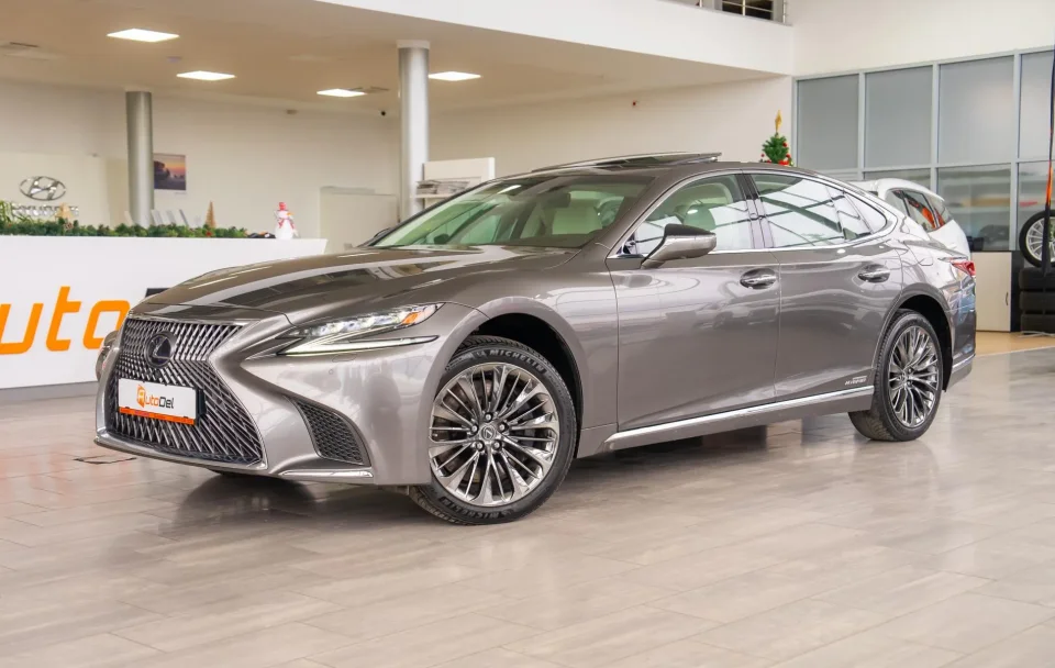 Lexus LS 500h AWD 3.5 V6 Hybrid