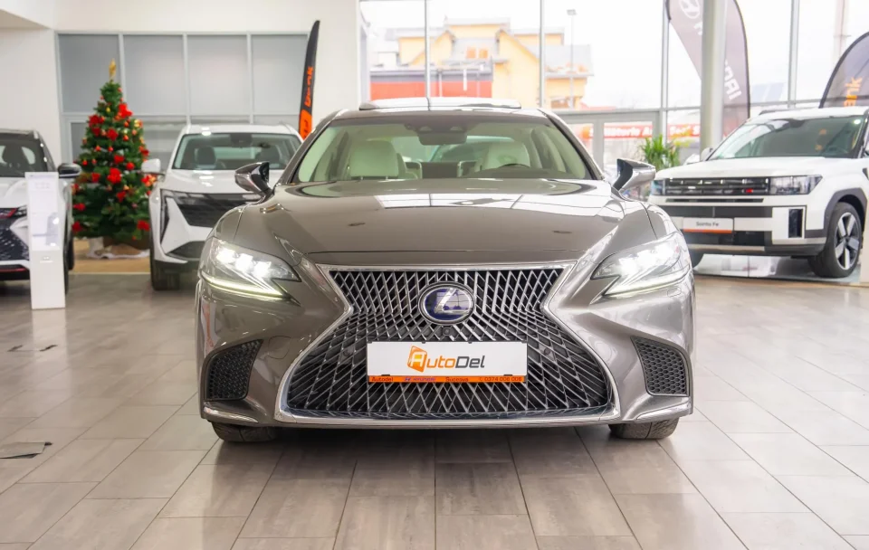 Lexus LS 500h AWD 3.5 V6 Hybrid