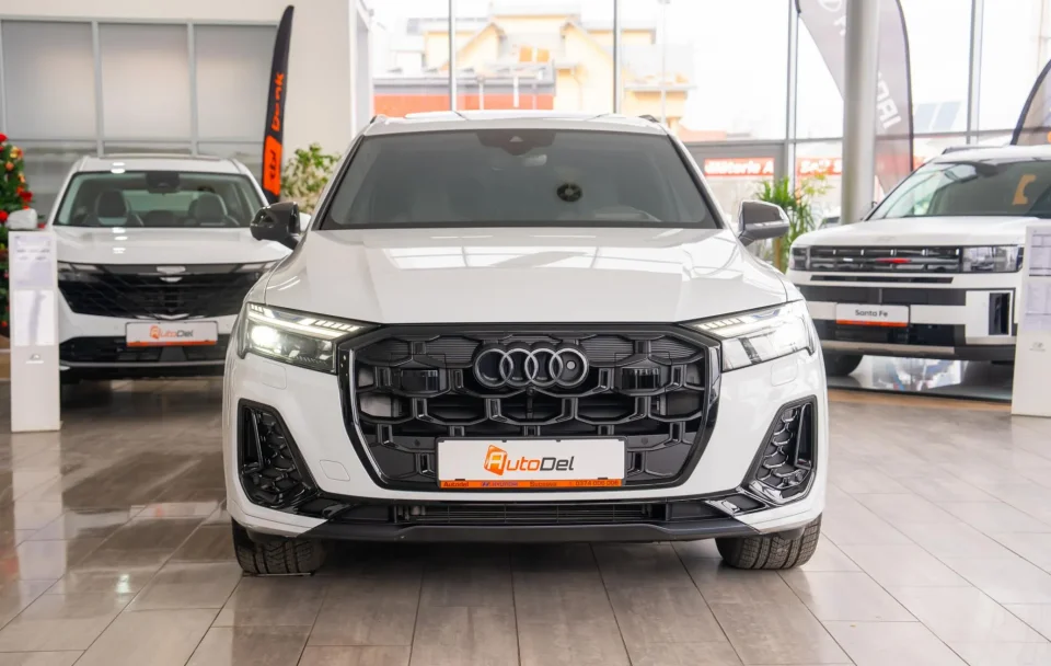 Audi Q7 3.0TDI Quattro Tiptronic "S-Line" - 7 Locuri