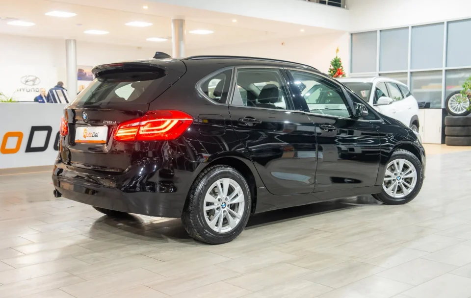 BMW Seria 2 216d Active Tourer "Sport Line"