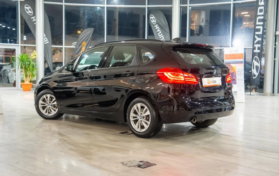 BMW Seria 2 216d Active Tourer "Sport Line"