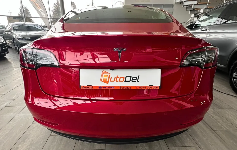 Tesla Model 3 60 kWh - Facelift -