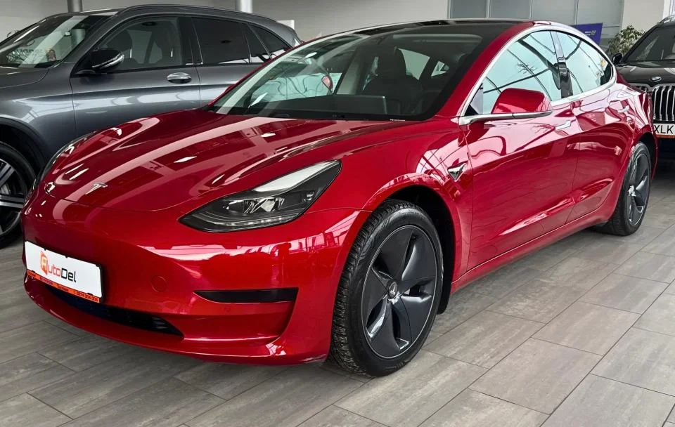 Tesla Model 3 60 kWh - Facelift -