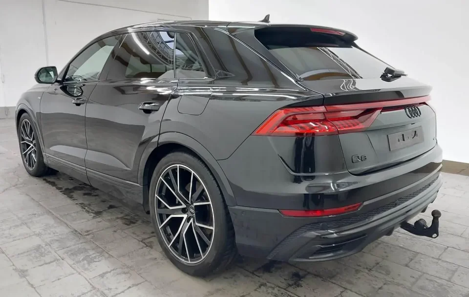 Audi Q8 55TFSIe 3.0 Plug-in Hybrid Quattro "S-Line"