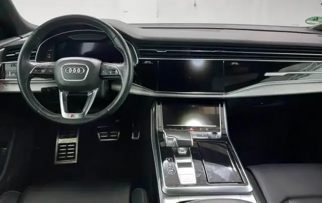 Audi Q8 55TFSIe 3.0 Plug-in Hybrid Quattro "S-Line"