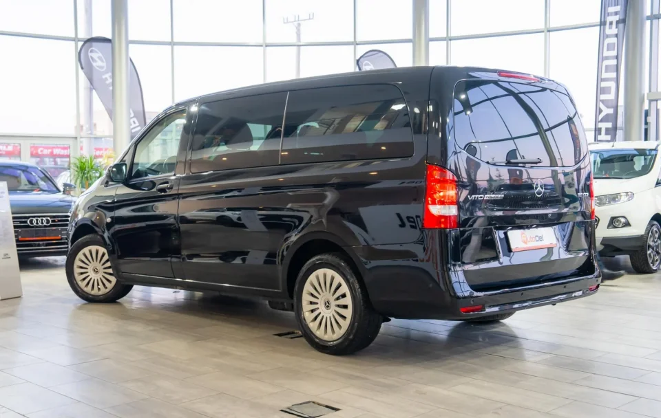 Mercedes-Benz Vito TOURER 8+1 116CDI