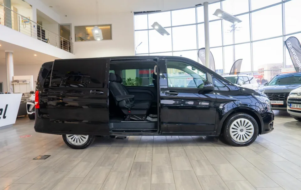 Mercedes-Benz Vito TOURER 8+1 116CDI