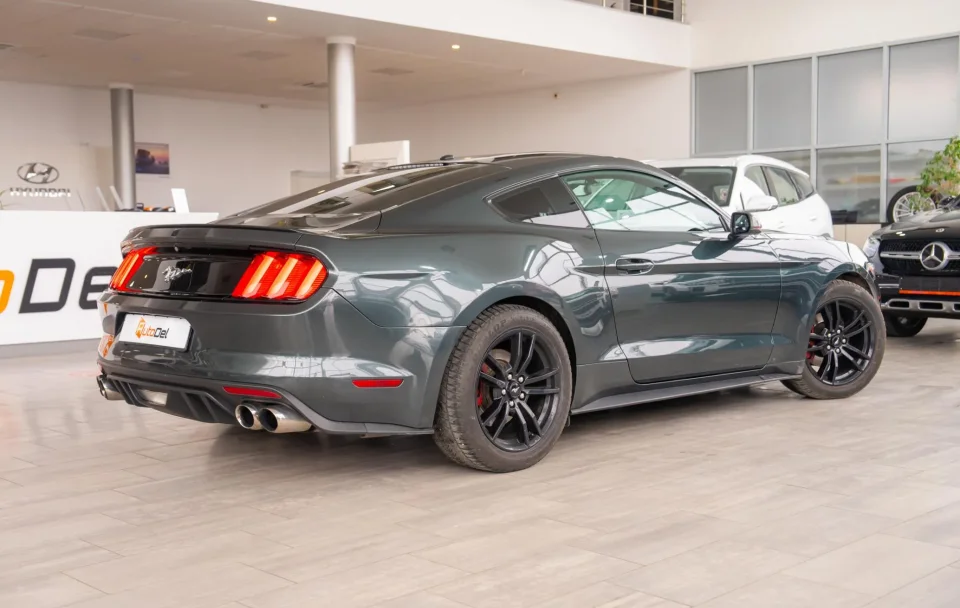 Ford Mustang 2.3 EcoBoost Automatic