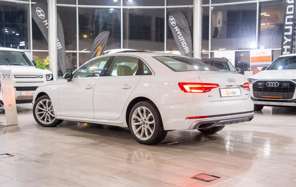 Audi A4 2.0TFSI Quattro S-Tronic "S-Line"