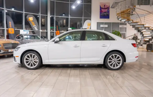 Audi A4 2.0TFSI Quattro S-Tronic "S-Line"