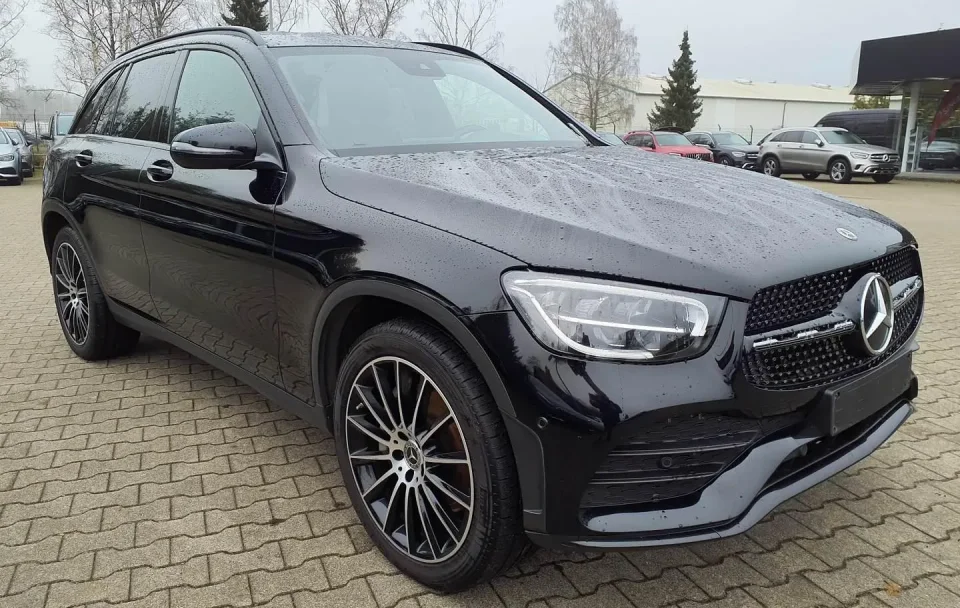 Mercedes-Benz GLC 300de 2.0 Plug-in Hybrid 4Matic "AMG Line"