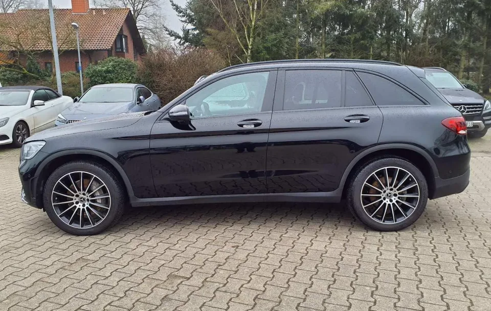 Mercedes-Benz GLC 300de 2.0 Plug-in Hybrid 4Matic "AMG Line"