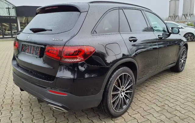 Mercedes-Benz GLC 300de 2.0 Plug-in Hybrid 4Matic "AMG Line"